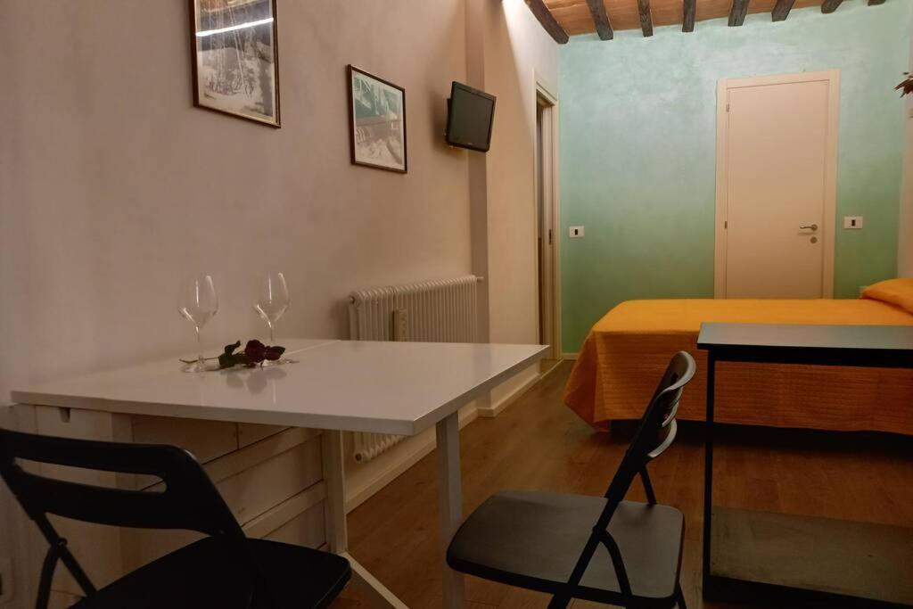 La Locanda Dei Conti, Piccolo E Confortevole Loft Siena Exterior photo