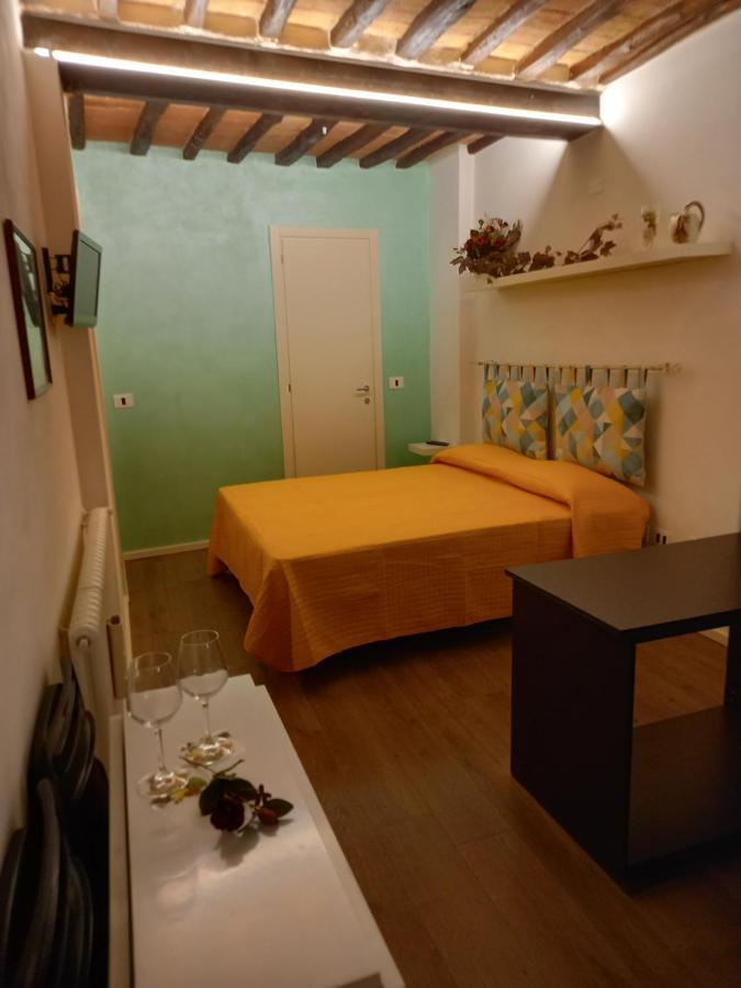 La Locanda Dei Conti, Piccolo E Confortevole Loft Siena Exterior photo